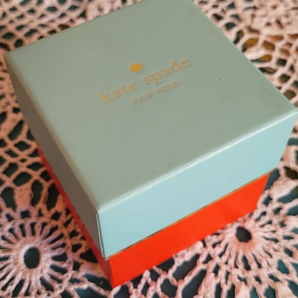 Vintage Kate Spade Tiny Metro Watxh in Bud Green Brand New in Box - Picture 6 of 6